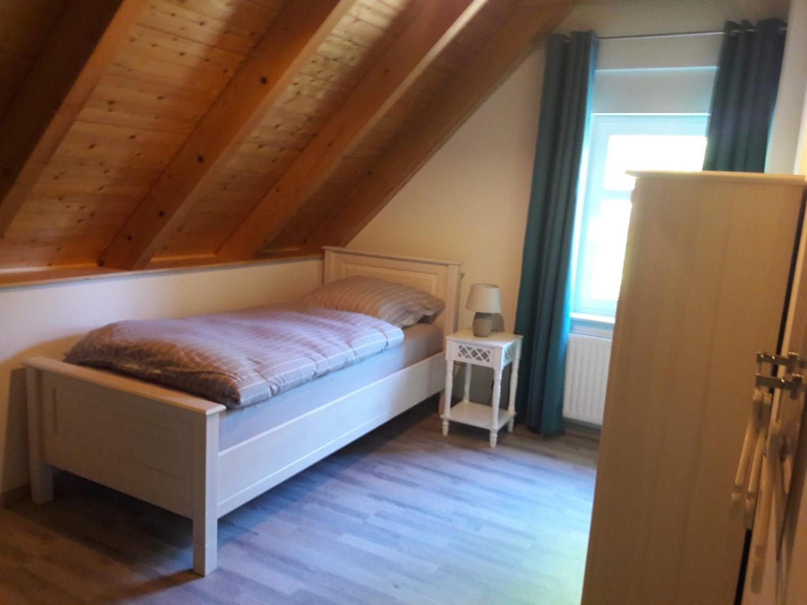 Tolles Ferienhaus In Pilsum - Ferienhaus Trientje - Mit Garten Und Ueberdachter Terrasse المظهر الخارجي الصورة